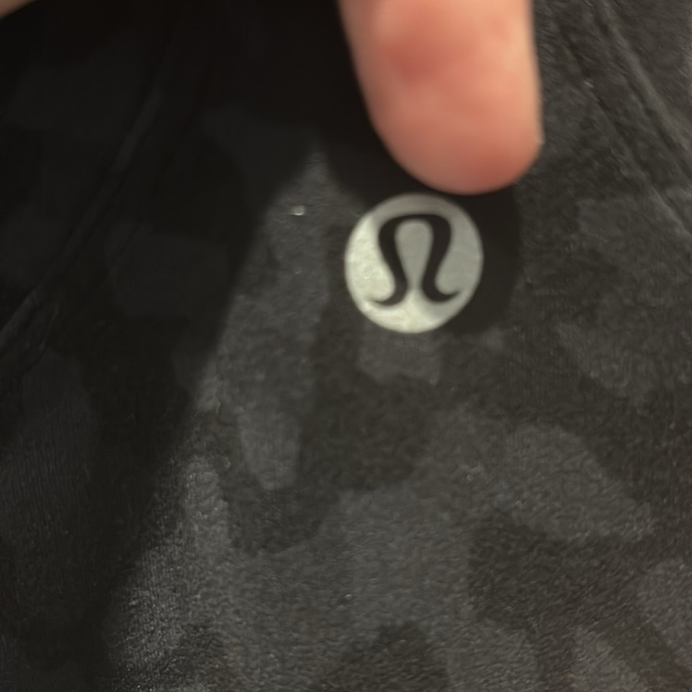 Lululemon Black Leopard Print Women's Tank Top - Picture 3 of 3